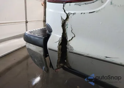 2001 Ford F-150 King Ranch Edition/Lariat/Xlt из США, поврежденный, VIN 1FTRW08L61KF36946